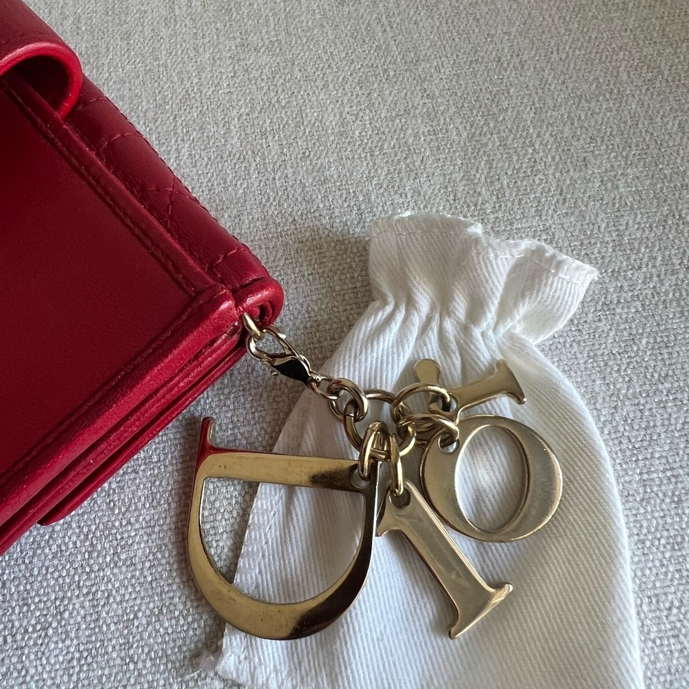 Dior Red Quilted Wallet - Picture 7 of 9